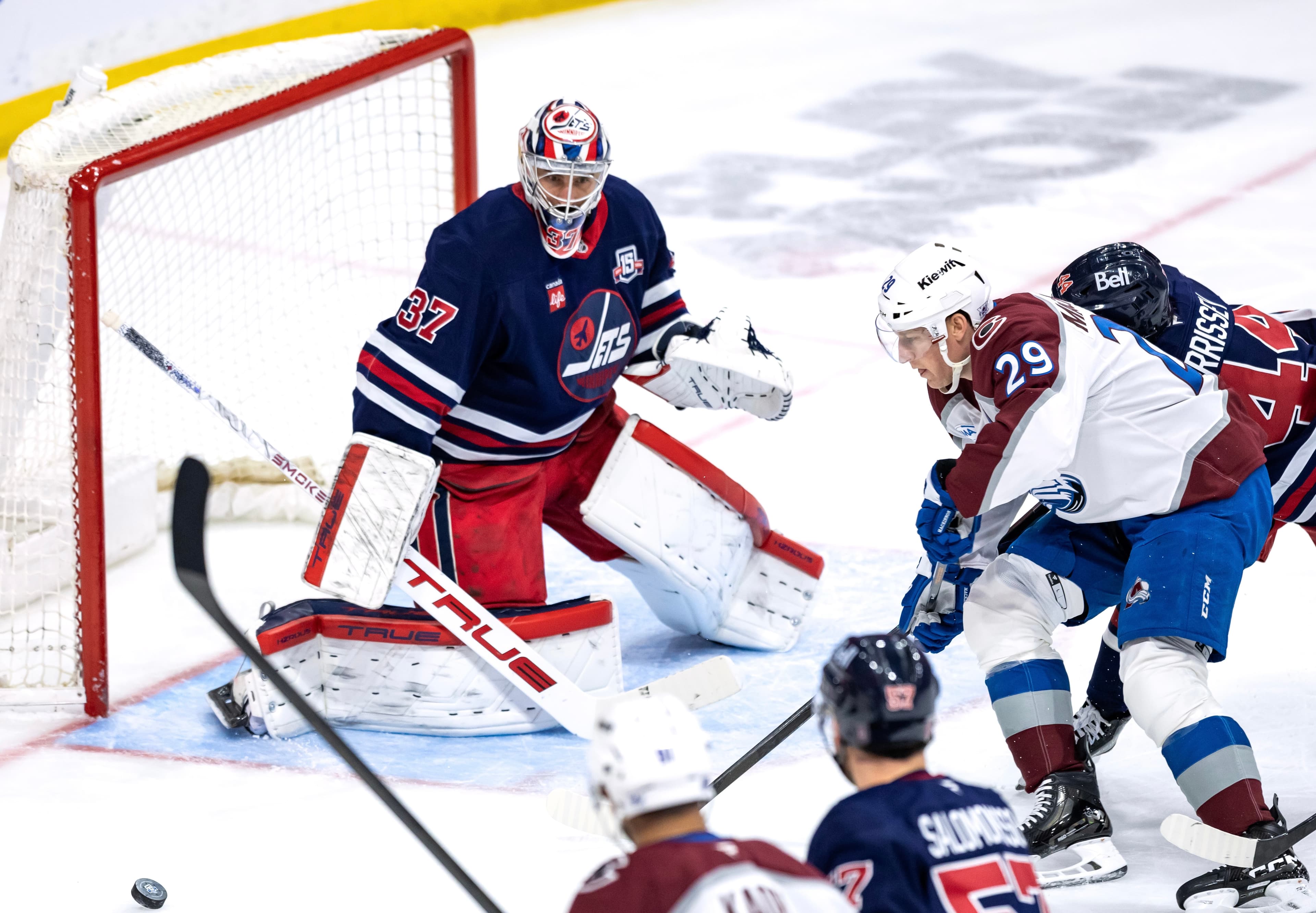 Hellebuyck, Connor, Scheifele Brilliant as Jets Upset Avalanche 