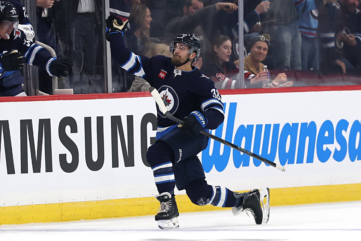 Jets Lose Overtime Heartbreaker 4-3 to Boston in Season opener at Home