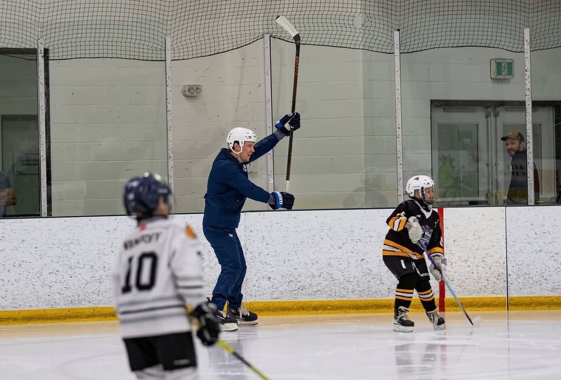 Hawks and Jets Hockey Development Partner to Grow and Improve the Game in Charleswood
