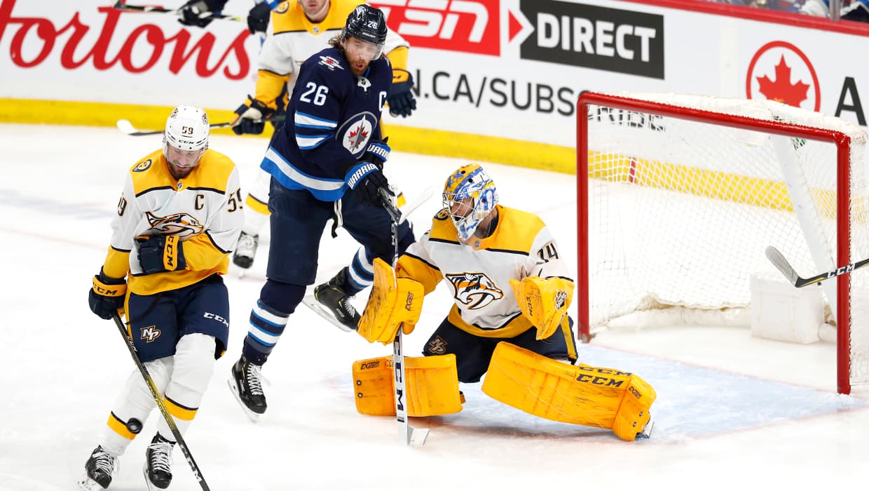 Saros and Goalposts Deny Jets' Comeback Bid in Nashville