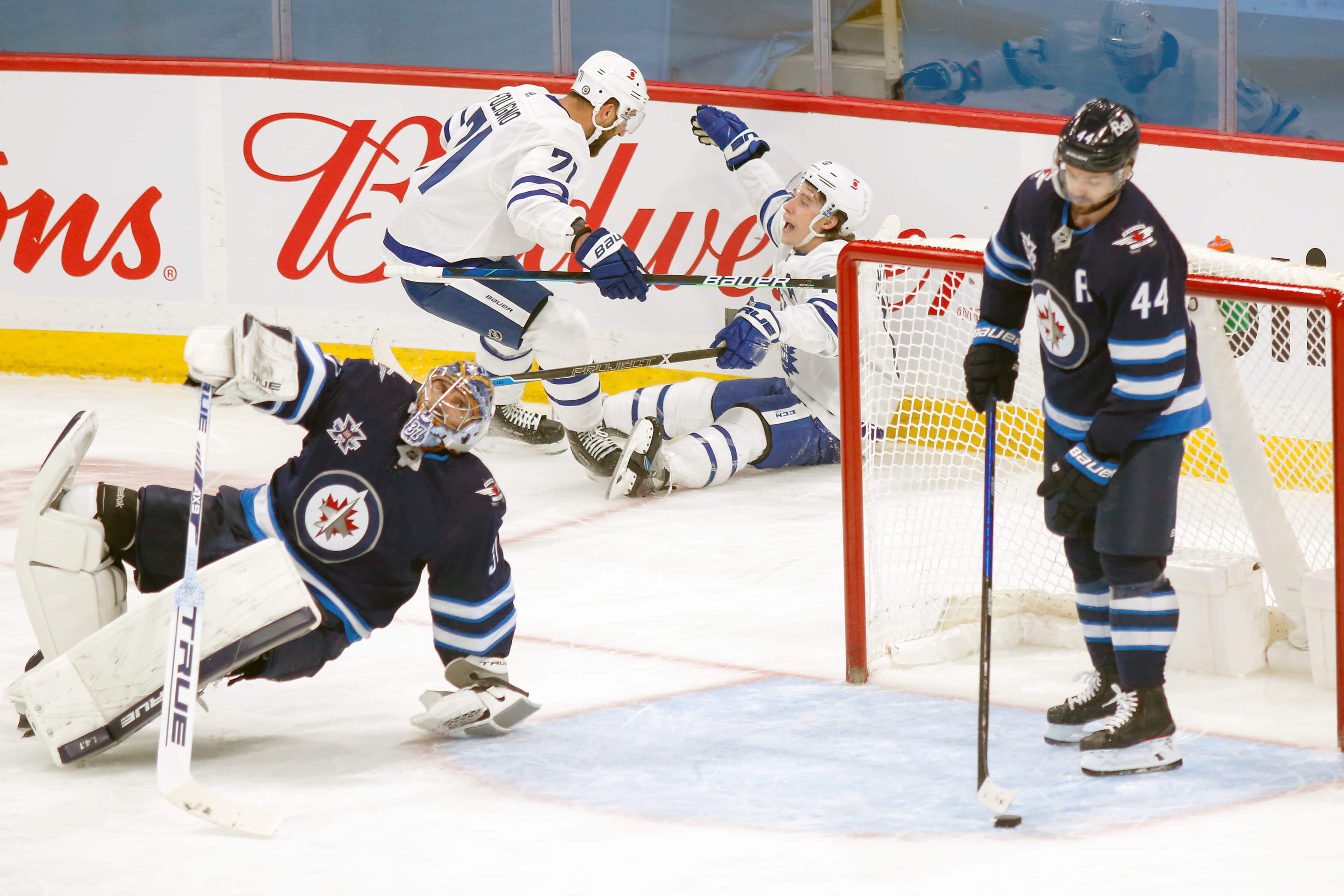 Leafs Take Second Straight From Jets in Winnipeg