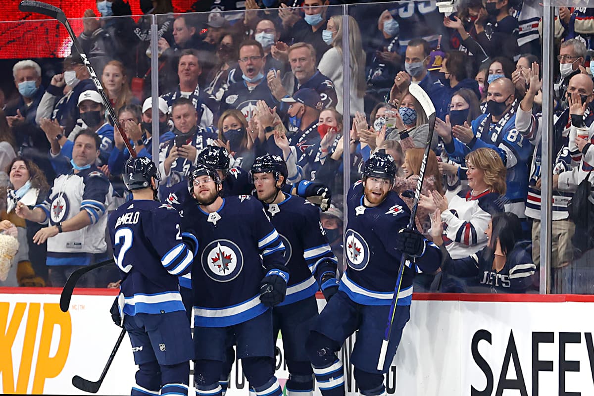 Jets Play without Scheifele and Wheeler and Beat Predators 6-4