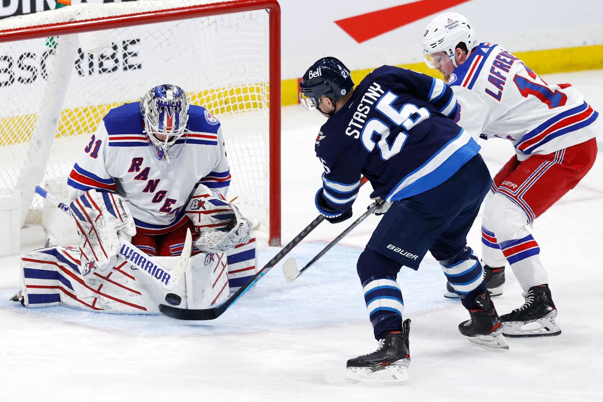 Lack of Offensive Savvy and Mediocre Goaltending Send Jets Down Again