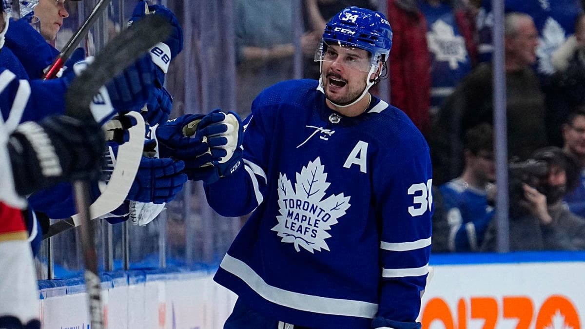 Auston Matthews Hits 60 Goals in Style as Leafs Shut Out Red Wings