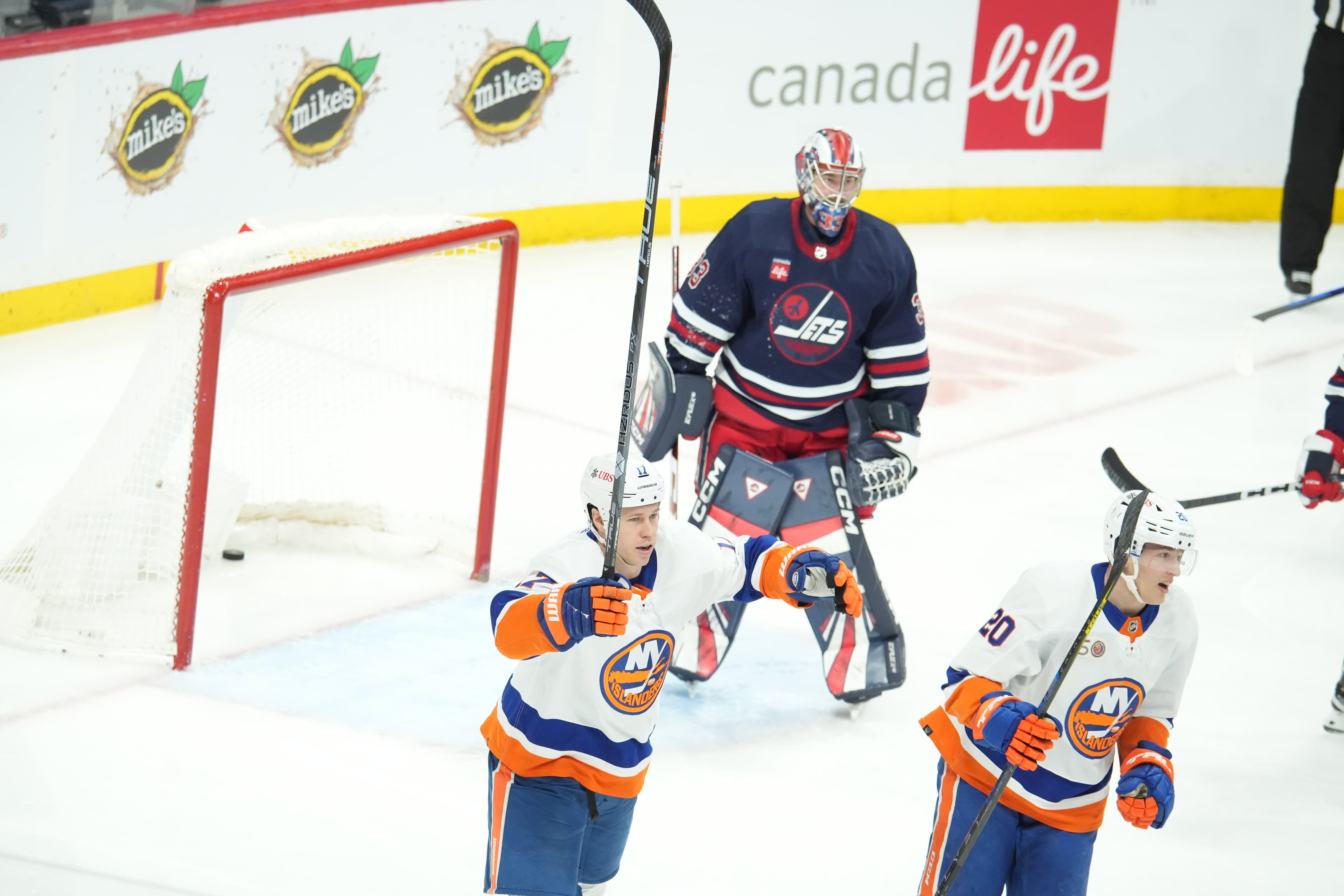 Jets Drop into Wild Card Playoff Spot with Lopsided Loss to Islanders