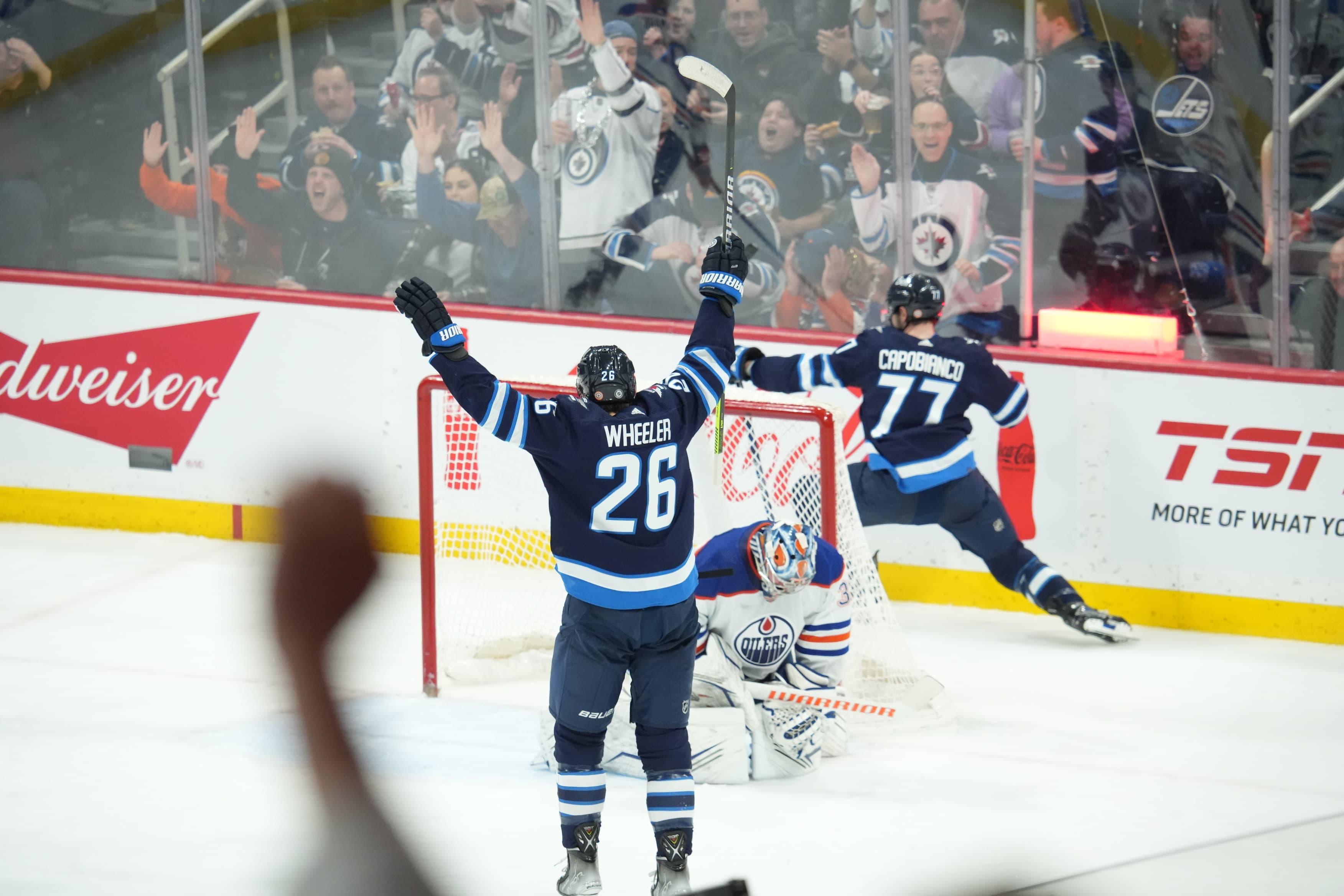 Jets Hang On, Snap Streak in High-Scoring Affair with Edmonton