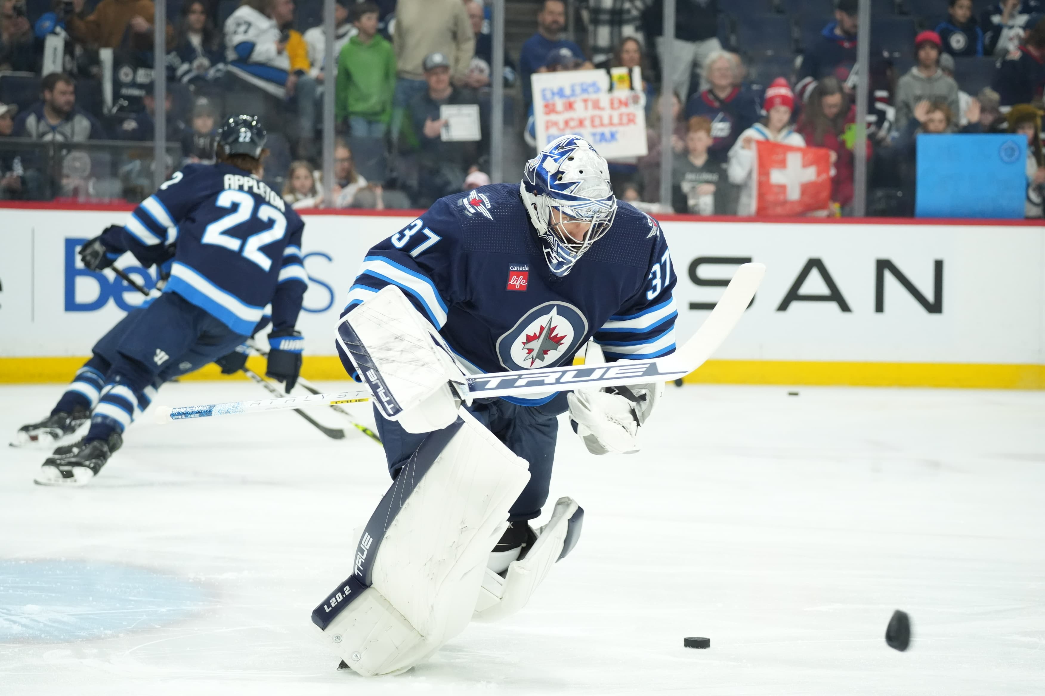 Hellebuyck, Wheeler, Lowry Win Jets Team Awards