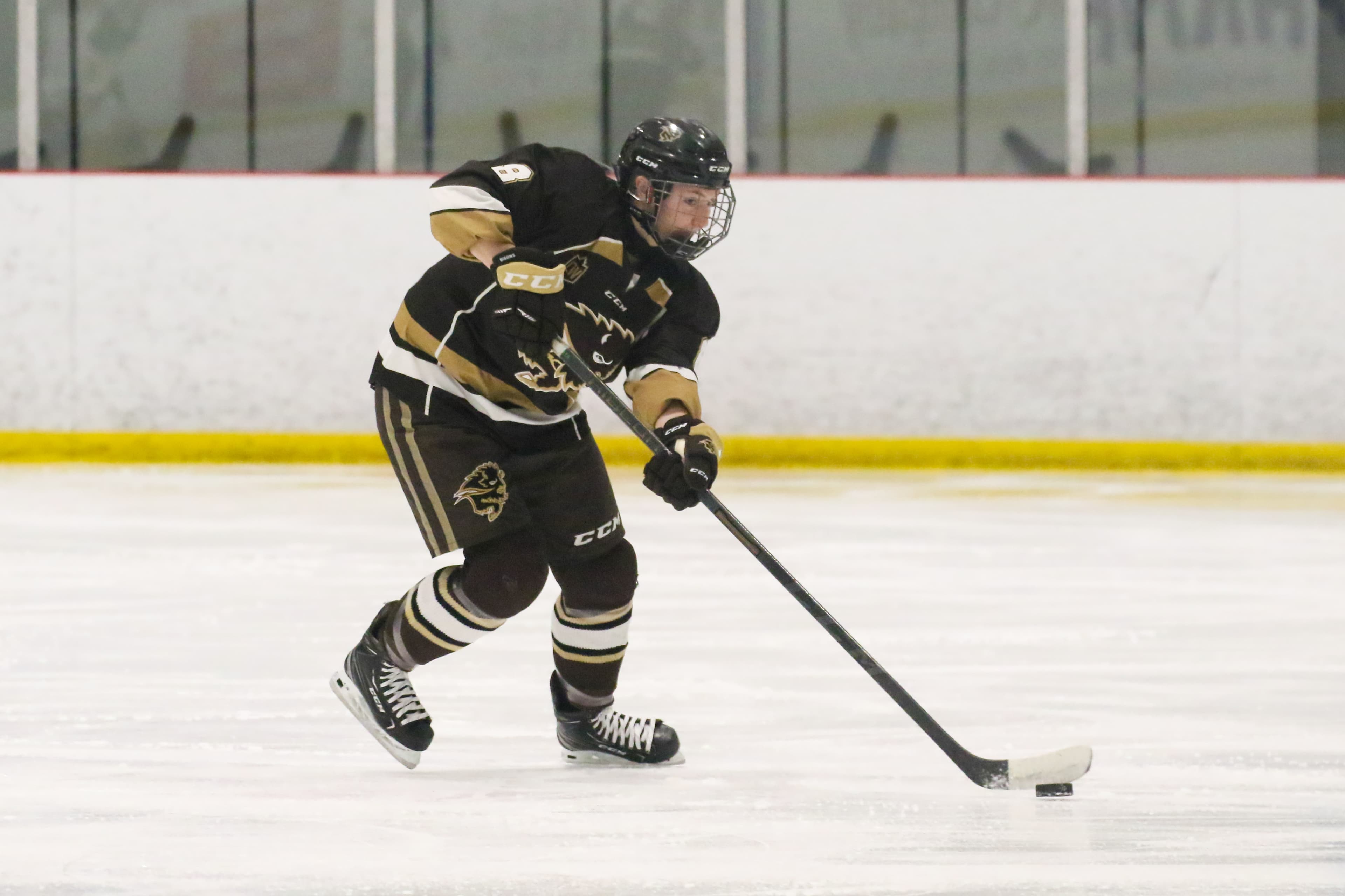 AVANTI HOMES USPORTS PLAYER OF THE MONTH KATIE CHATYRBOK