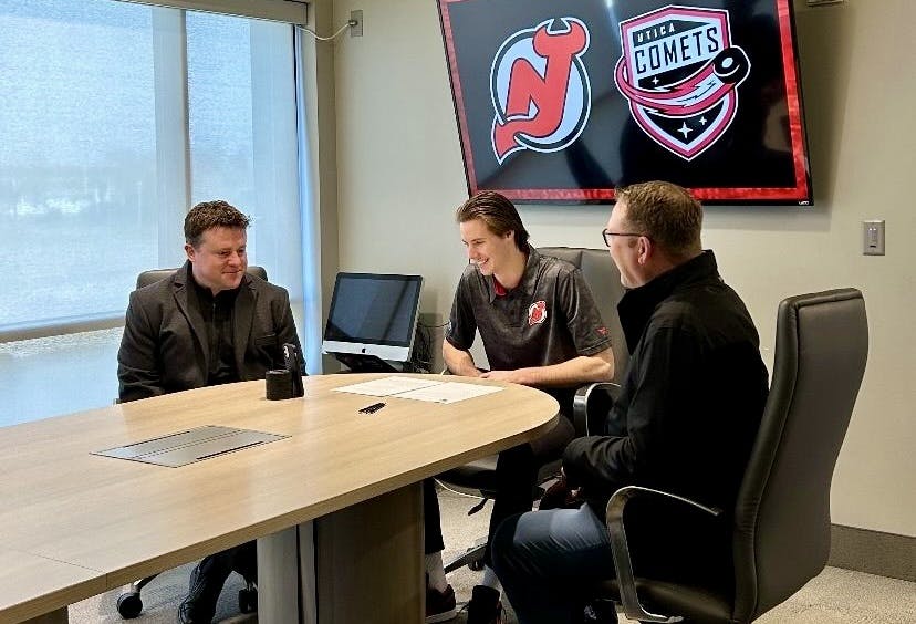 Devils Recall Winnipeg's Isaac Poulter Days After Signing First NHL Contract