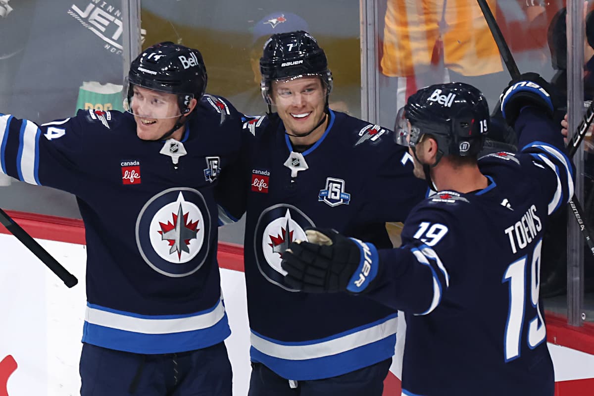 Game On Game Recap: Winnipeg Jets 6 Chicago Blackhawks 3