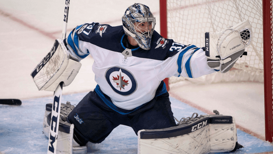Winnipeg Opens Second Round With Thrilling Win