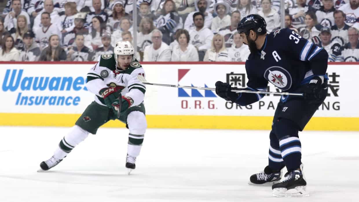 Minnesota Wild Lose Zach Parise for Series With Jets