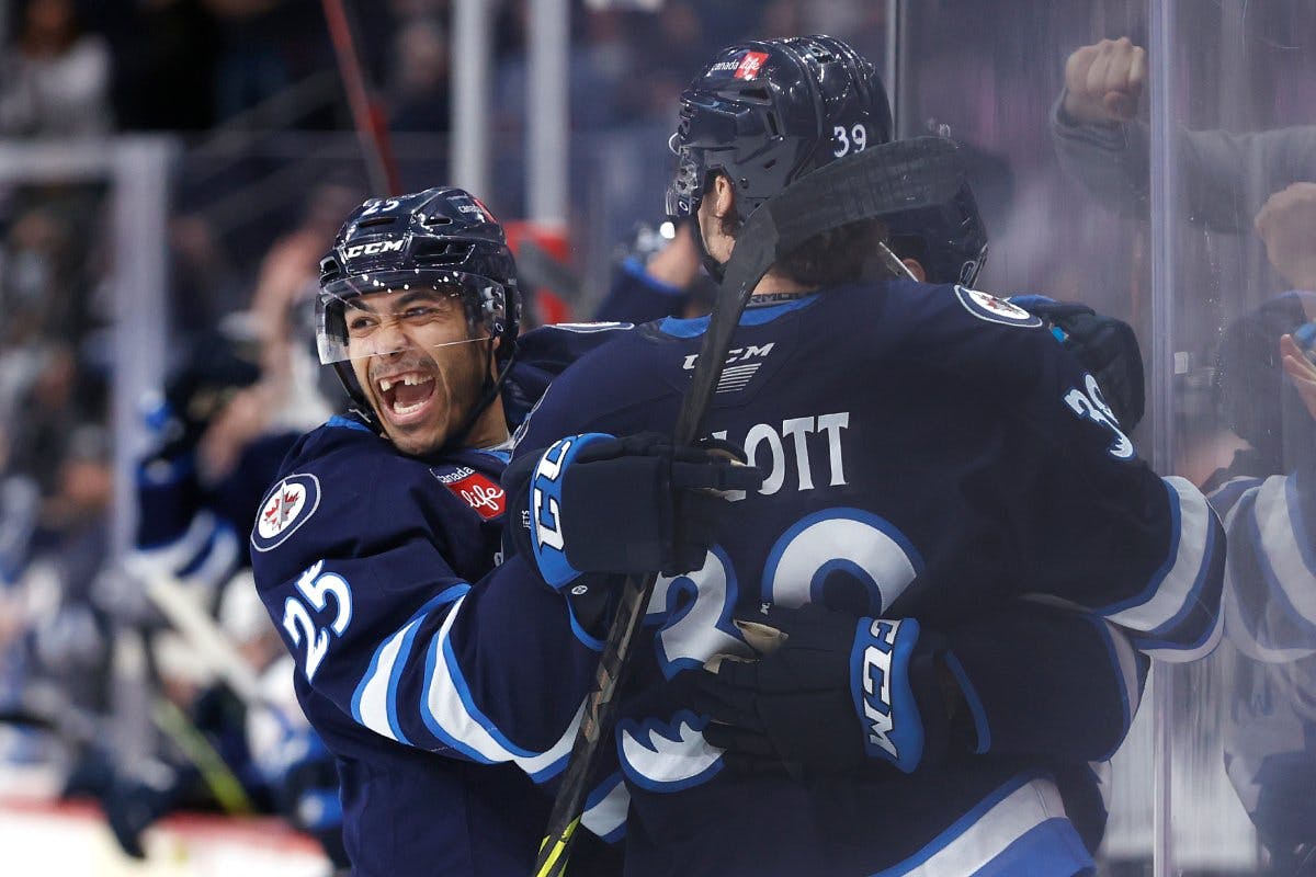 Moose Bounce Back for Game Three Victory, Now Trail 2-1