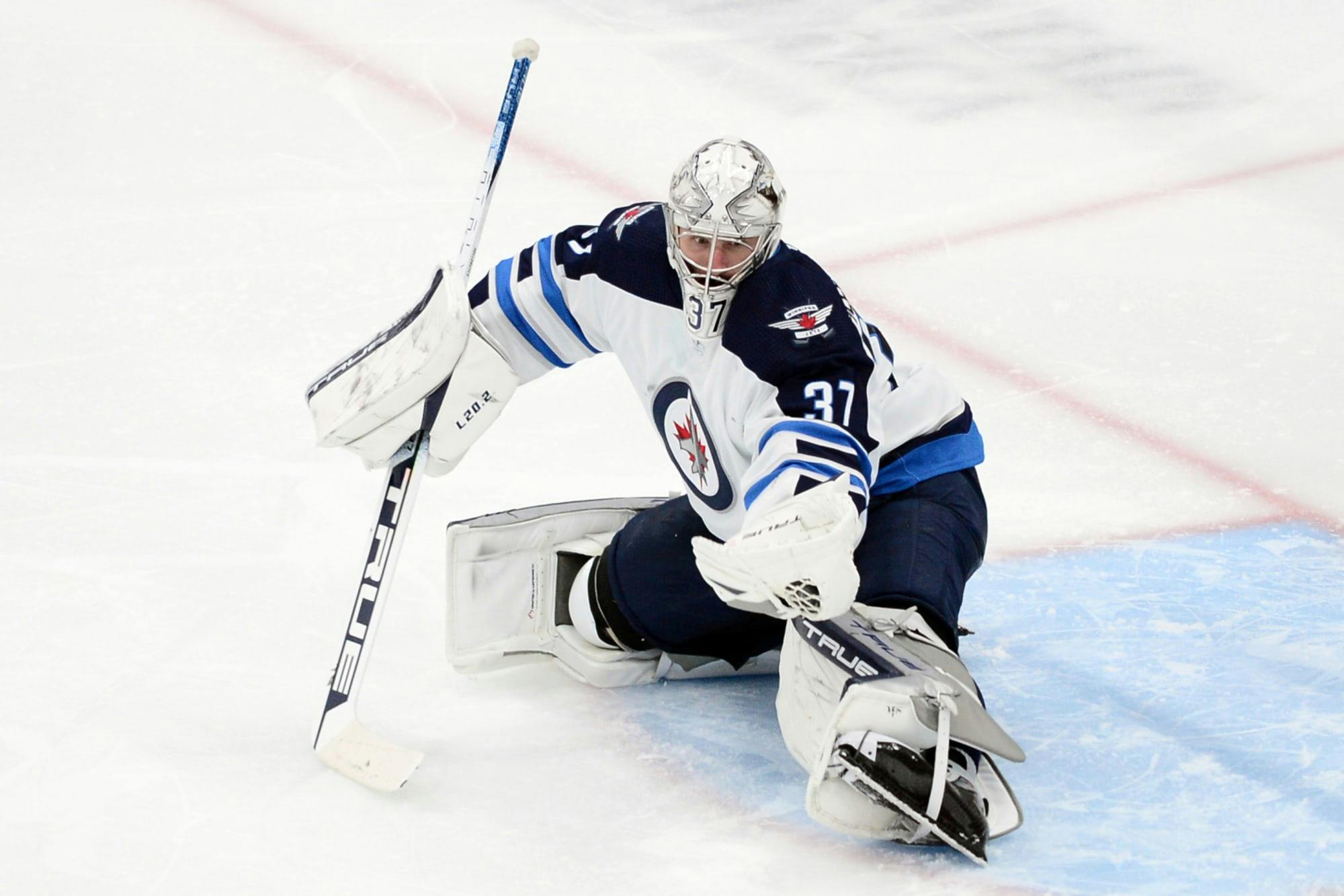 Hellebuyck Magical as Jets Beat Wild to Reach Stanley Cup Playoffs